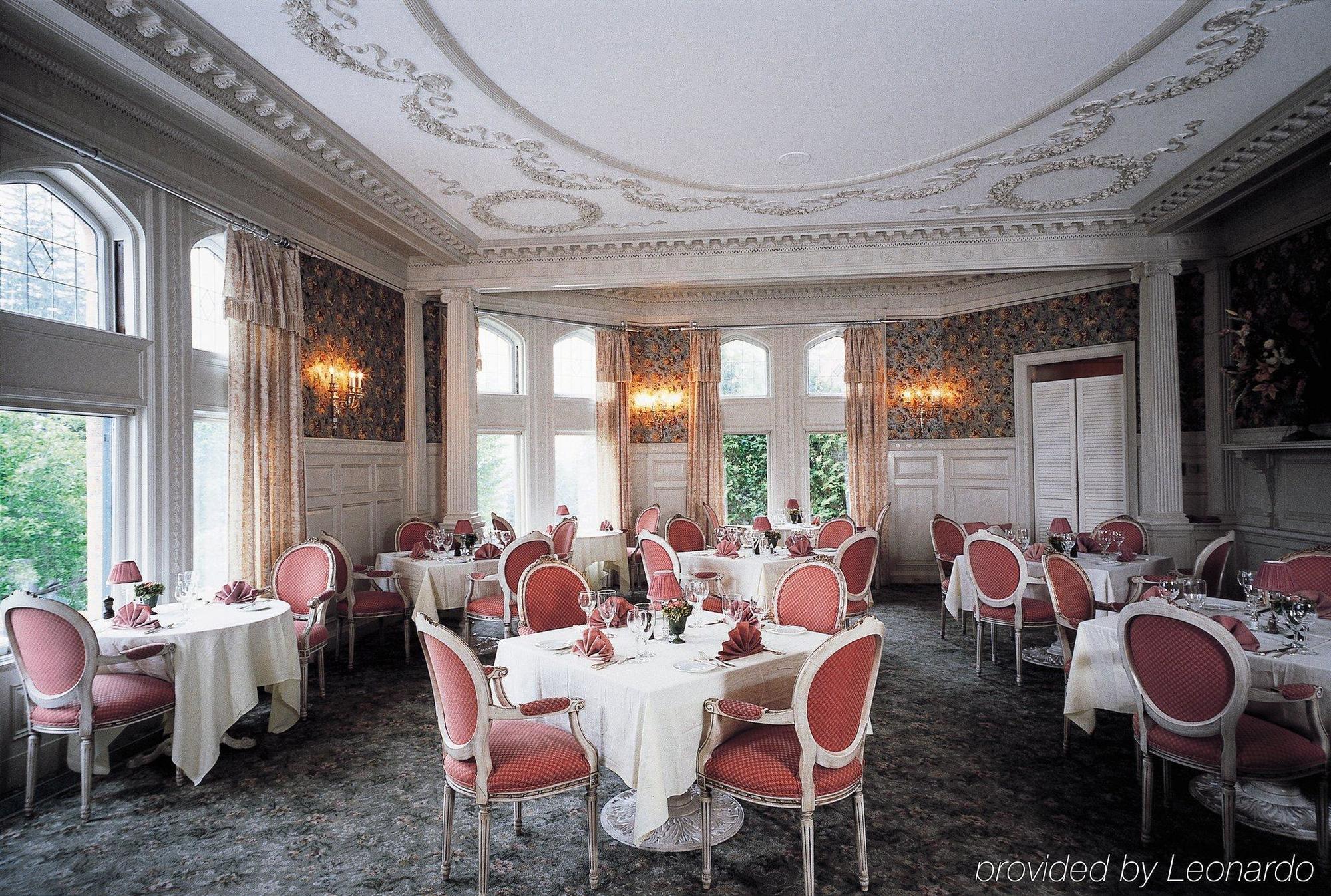Cranwell Spa And Golf Resort (Adults Only) 레녹스 레스토랑 사진