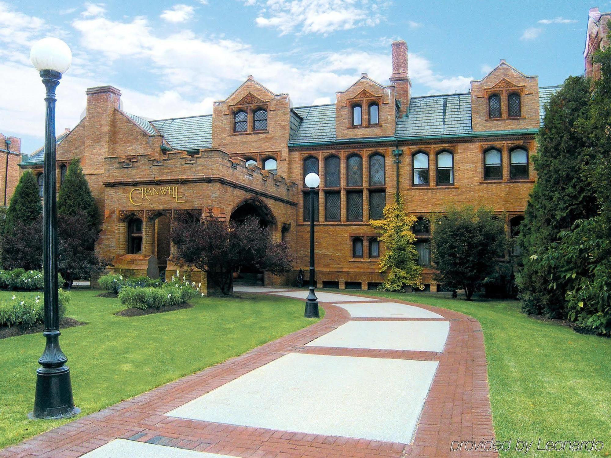 Cranwell Spa And Golf Resort (Adults Only) 레녹스 외부 사진